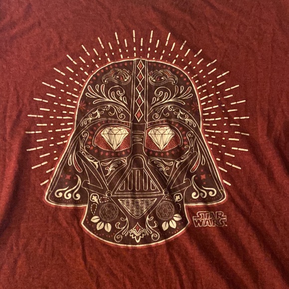 Fifth Sun Star Wars Darth Vader Aura Graphic Large Maroon Short Sleeve Tee Shirt - Picture 3 of 4